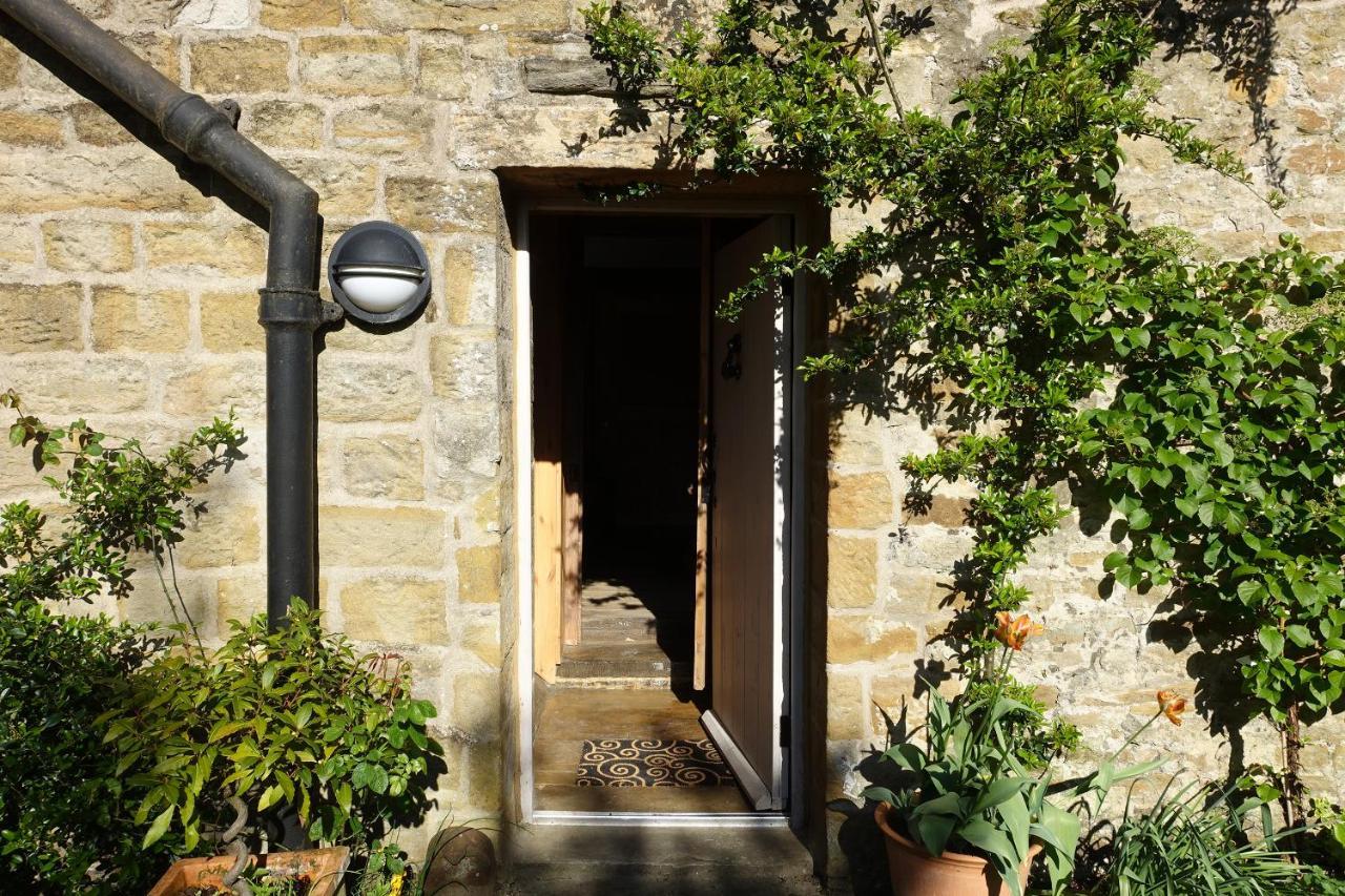 Shed End, In 18Th Century Lothersdale Mill Bd20 8En Kültér fotó